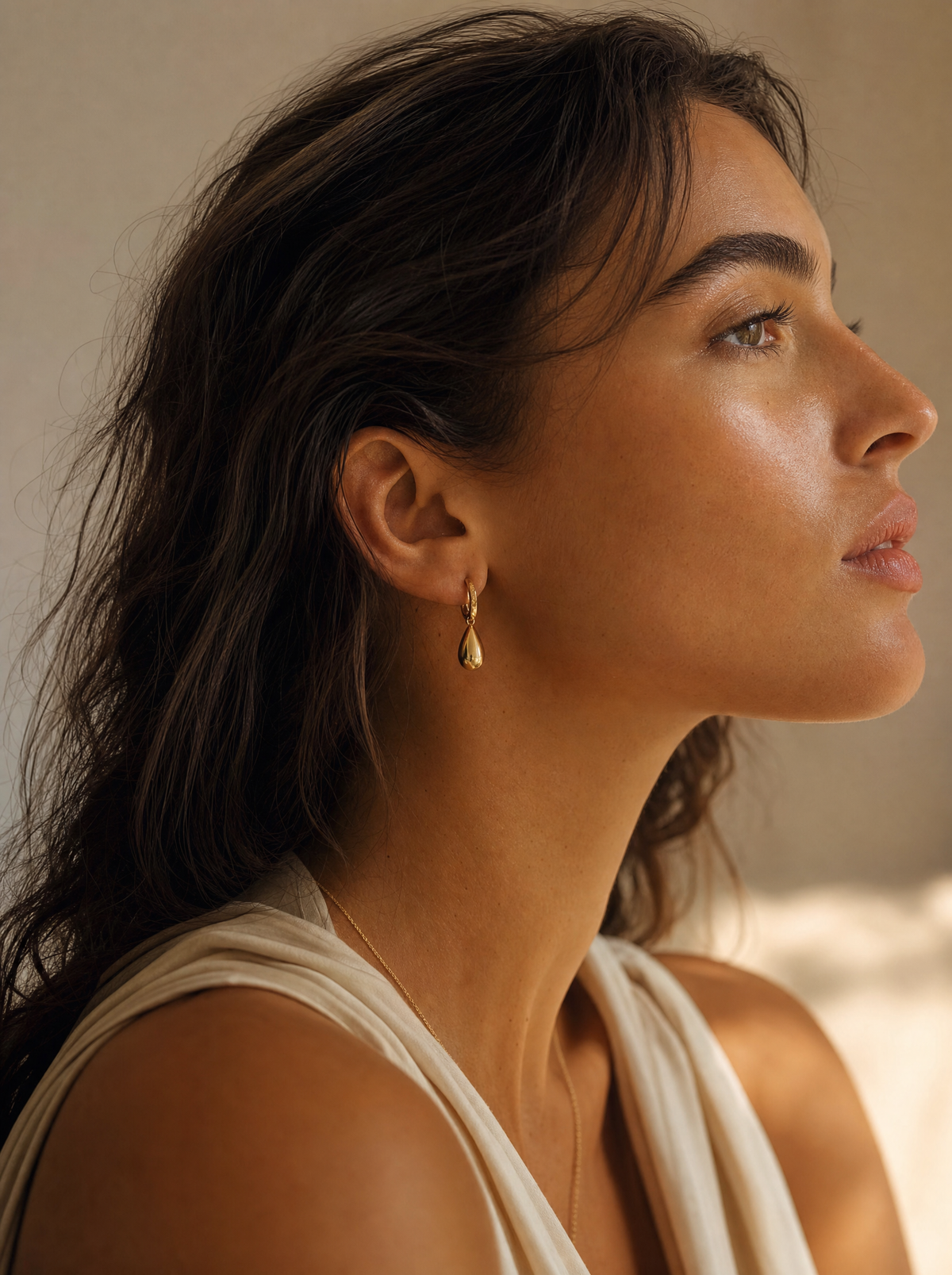9k Goud Oorring 20x13mm — lifestyle