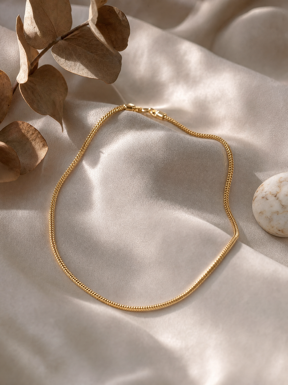 14k Goud Omega Schakel Rond 1,75mm — editorial